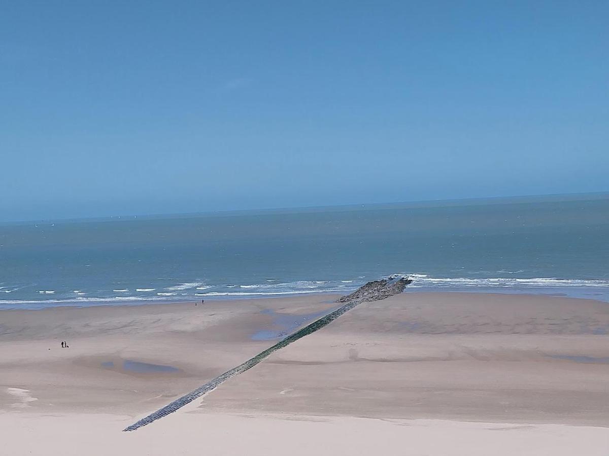 Lovely N° 9 Op Ieder Moment Een Prachtig Zeezicht & Zwembad Middelkerke Kültér fotó